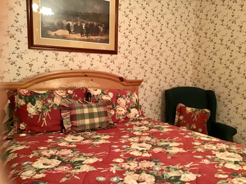 Northwoods Room #10 at Brookview